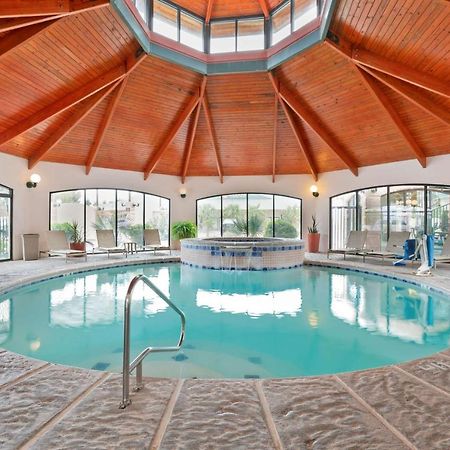 Best Western Plus Swiss Chalet Hotel & Suites Pecos Exterior photo
