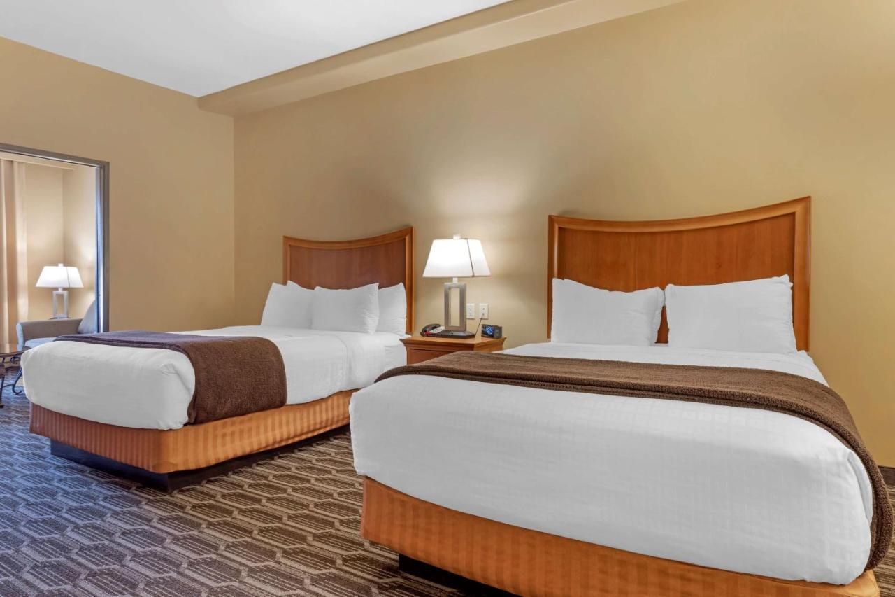 Best Western Plus Swiss Chalet Hotel & Suites Pecos Exterior photo