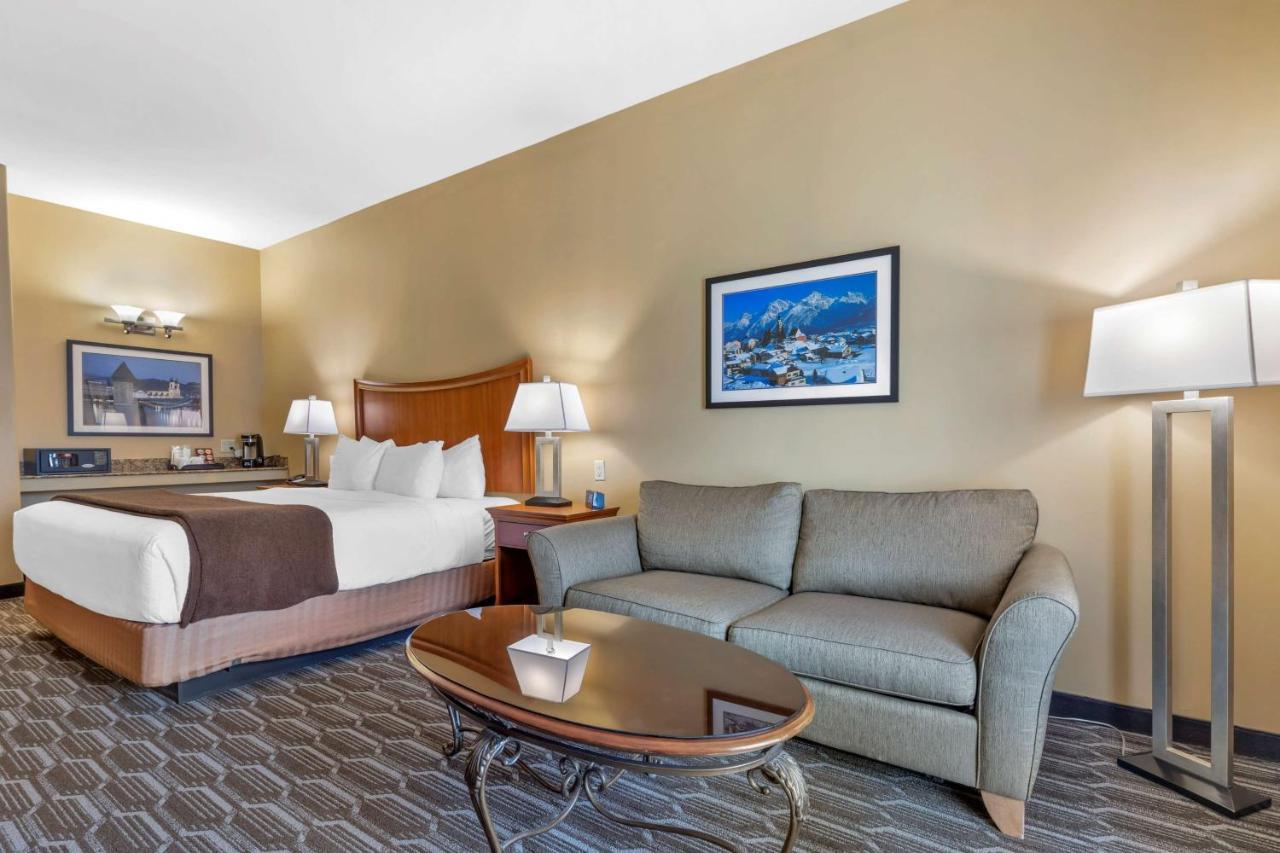 Best Western Plus Swiss Chalet Hotel & Suites Pecos Exterior photo