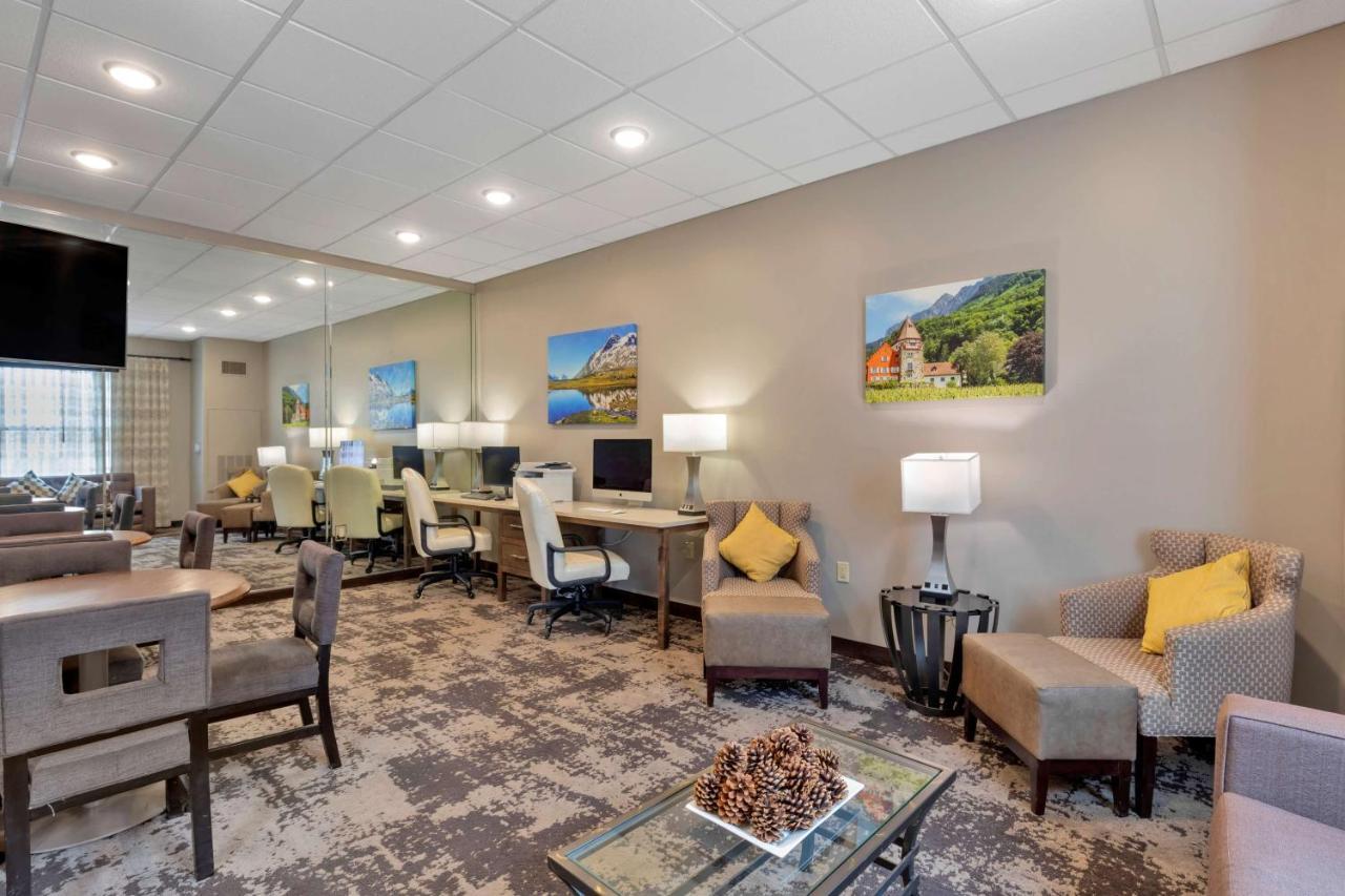 Best Western Plus Swiss Chalet Hotel & Suites Pecos Exterior photo