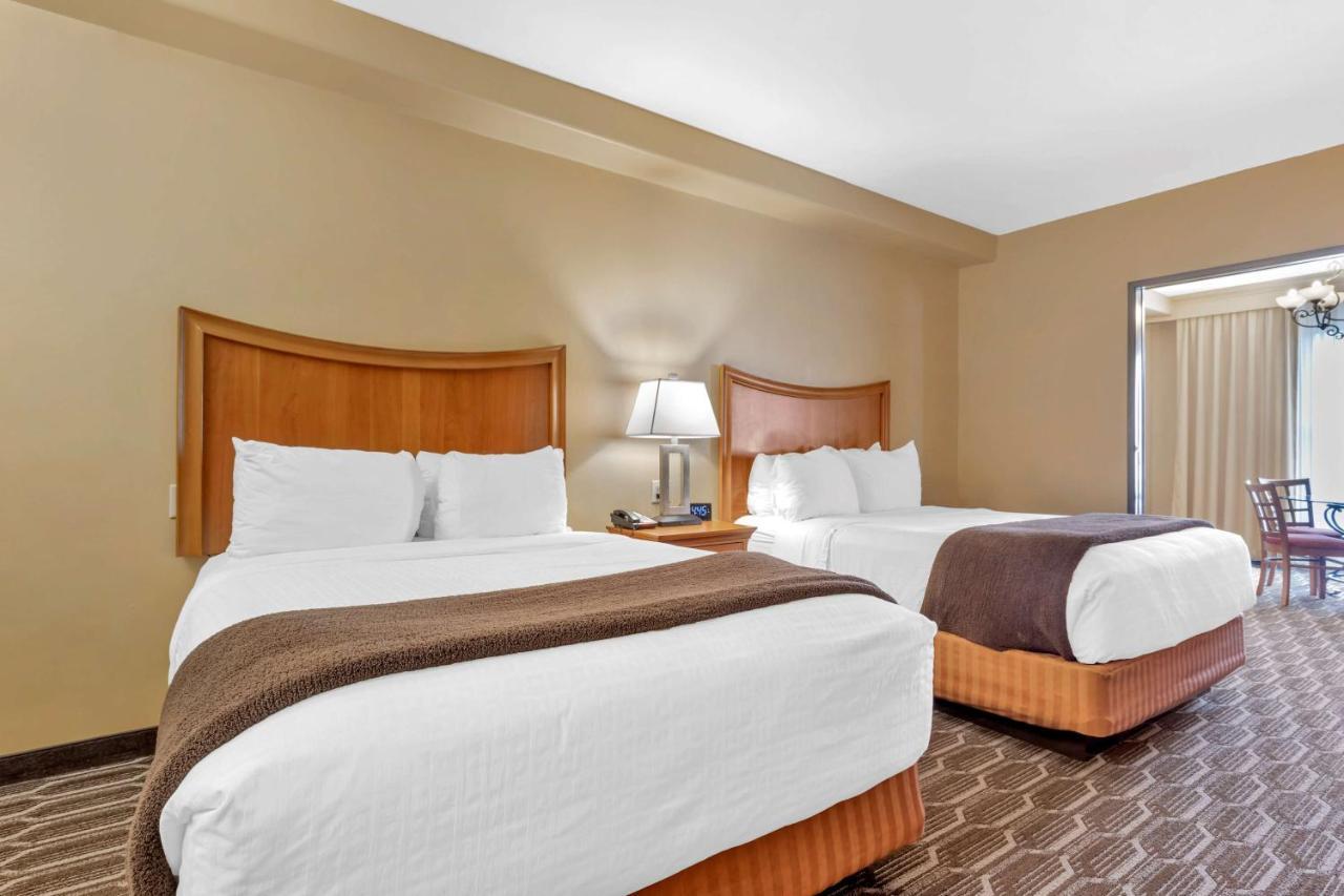 Best Western Plus Swiss Chalet Hotel & Suites Pecos Exterior photo